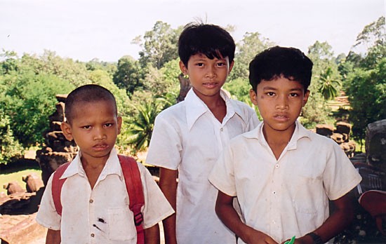 troisgarconsangkor